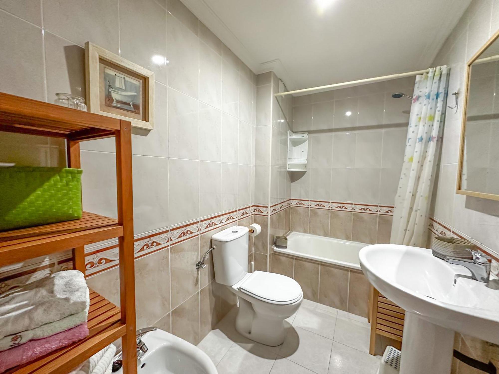 Apartamento completo, amplio, muy iluminado y con plaza de garaje incluida. O Grove Exterior foto