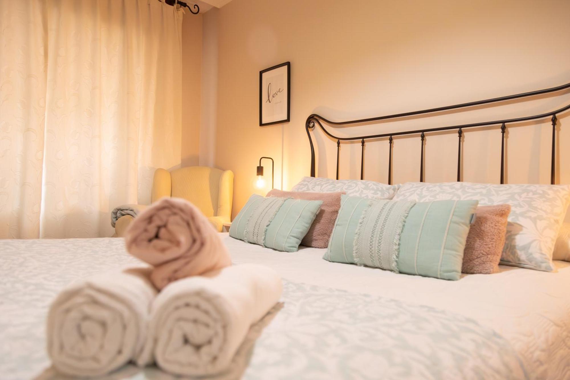 Apartamento completo, amplio, muy iluminado y con plaza de garaje incluida. O Grove Exterior foto